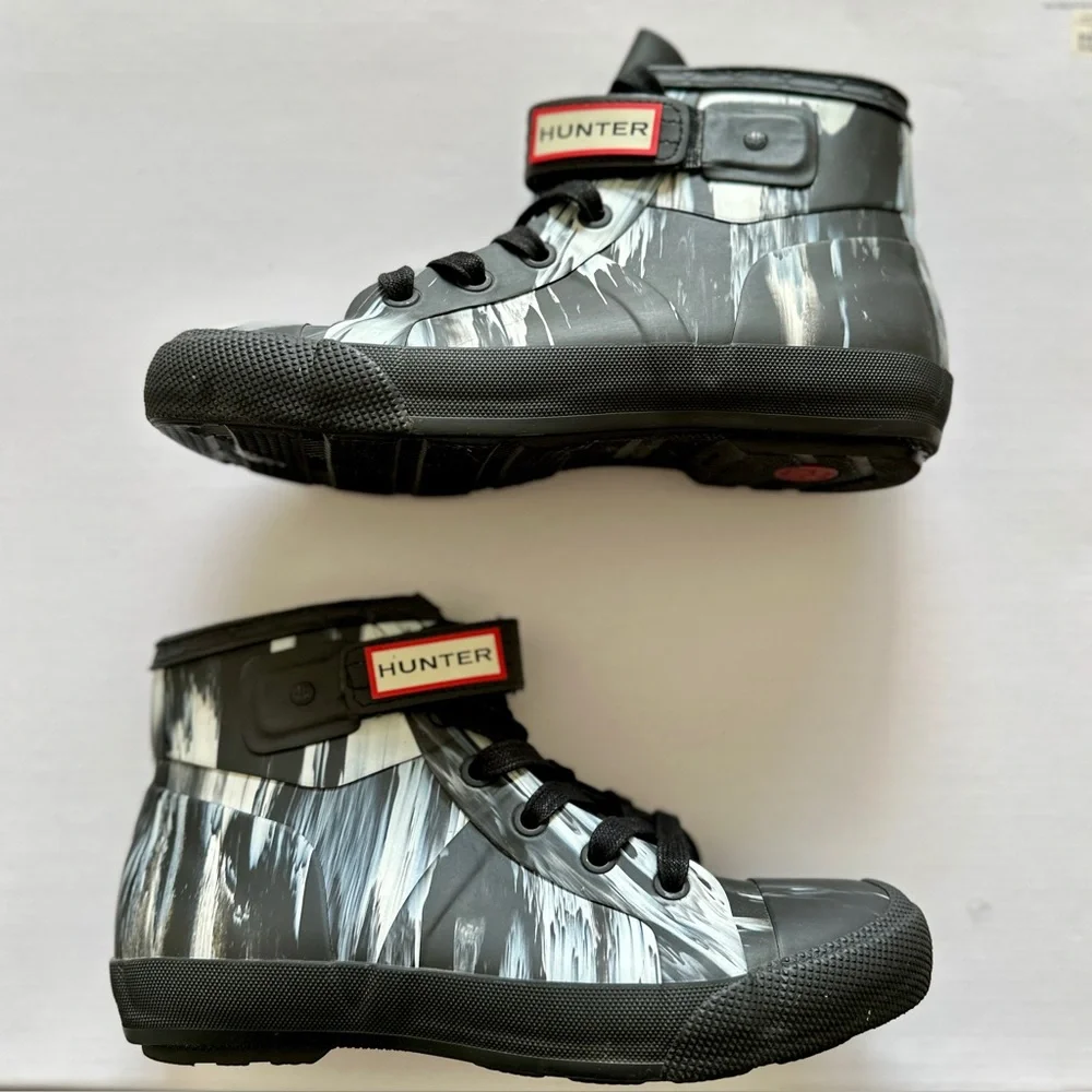 Hunter Nightfall lace up rain boots, size 8 - Picture 1 of 4